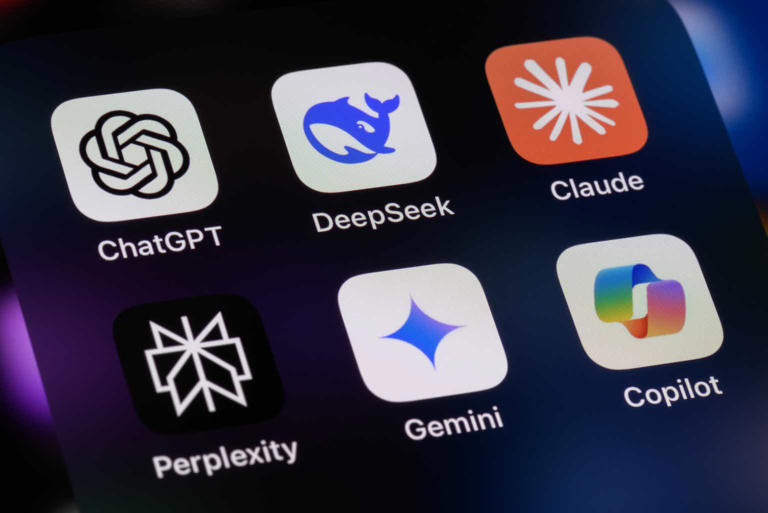 Обзоры ChatGPT, Gemini, Яндекс GPT для Android