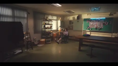 Love Love Mystery Club - скриншот 6